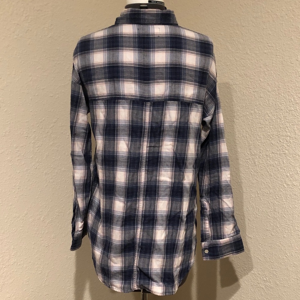 Women’s Blue and White Plaid Shirt - Picture 10 of 12